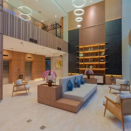 The Capital Hotel Surabaya Ngoại thất bức ảnh