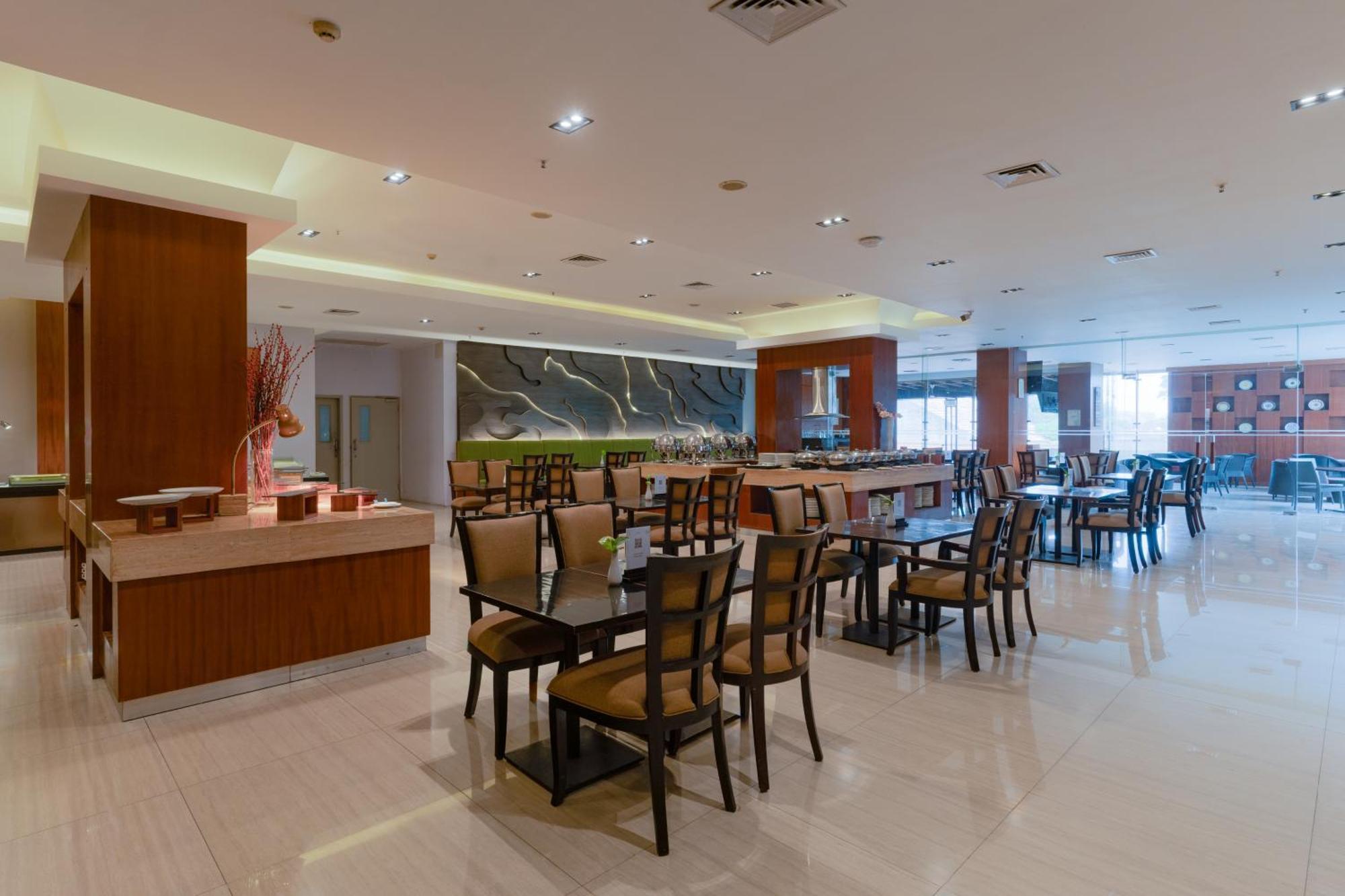 The Capital Hotel Surabaya Ngoại thất bức ảnh