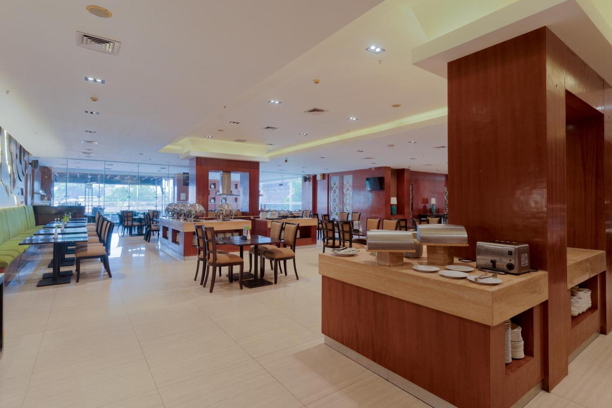 The Capital Hotel Surabaya Ngoại thất bức ảnh
